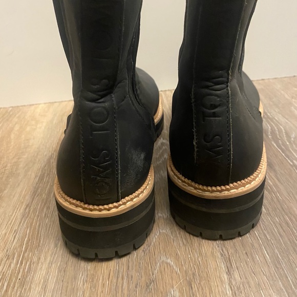 Toms Black Leather Boots Woman’s Size 9 - Picture 5 of 9